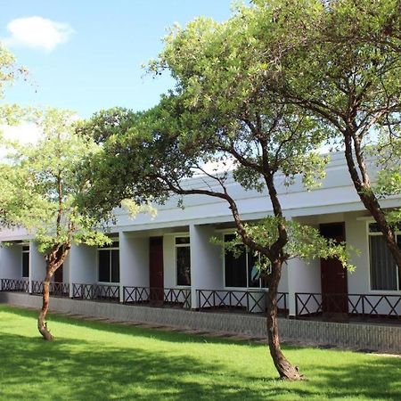 Royal Village Hotel Ντοντόμα Εξωτερικό φωτογραφία