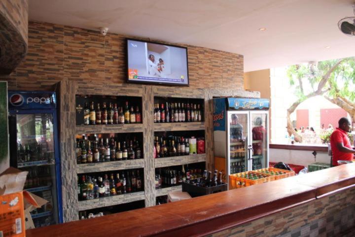 Royal Village Hotel Ντοντόμα Εξωτερικό φωτογραφία