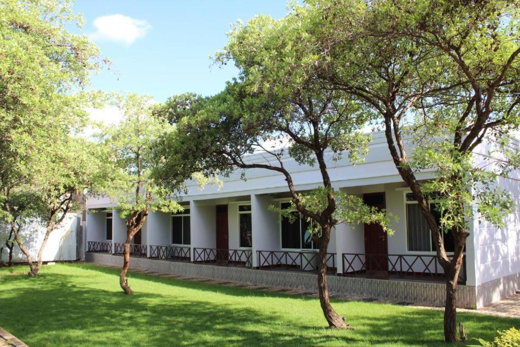 Royal Village Hotel Ντοντόμα Εξωτερικό φωτογραφία